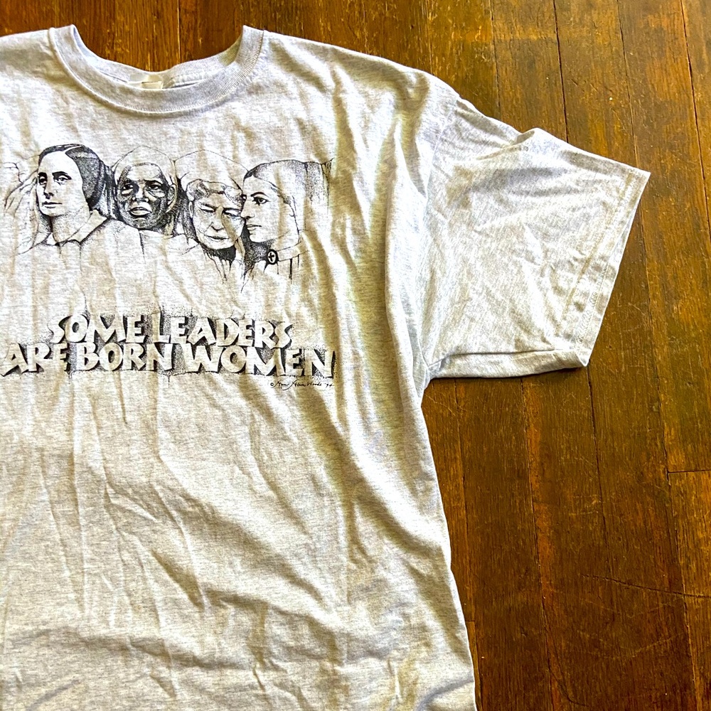 Light Grey Graphic T- shirt